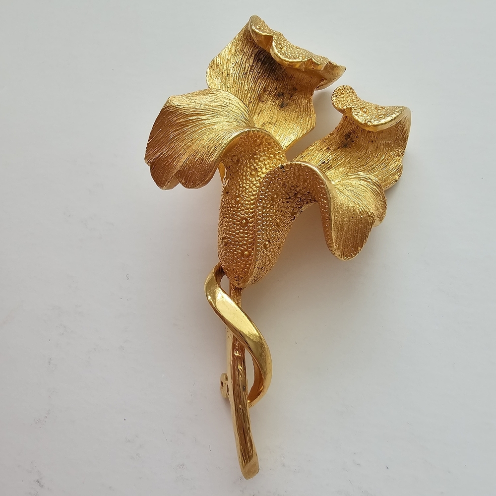 Vintage Coro Gold Tone Calla Lily Brooch Large Textured Statement Pin MCM